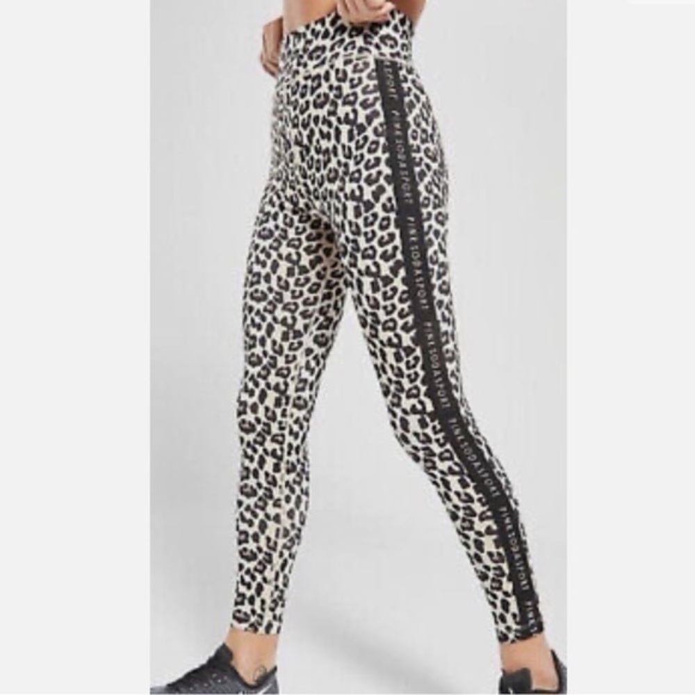 Pink Soda Sport Melba Leopard tight